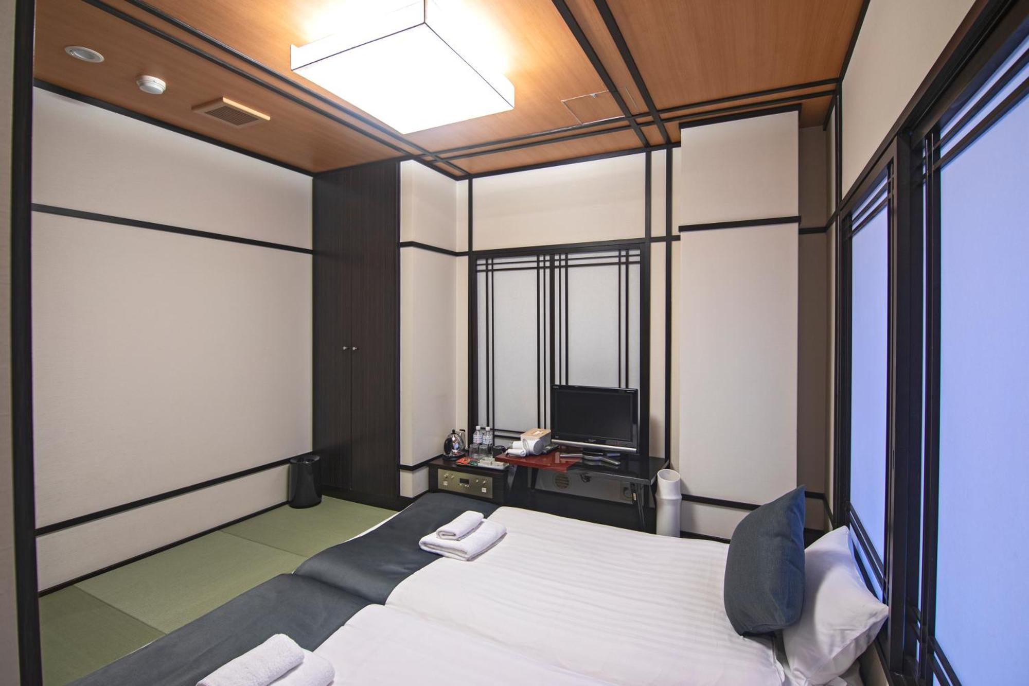Wonz Hotel Self-Check-In Ōsaka Extérieur photo