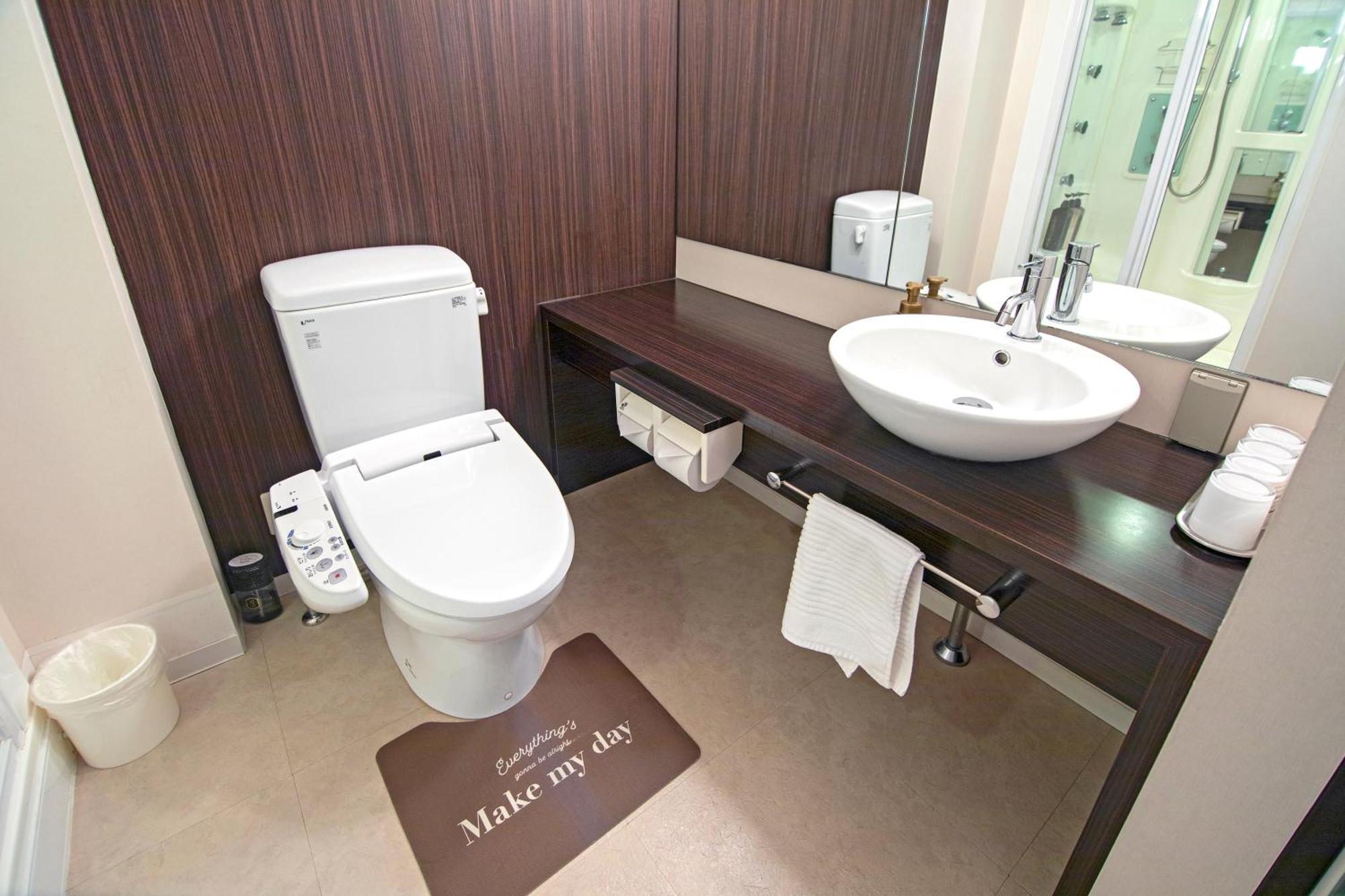 Wonz Hotel Self-Check-In Ōsaka Extérieur photo