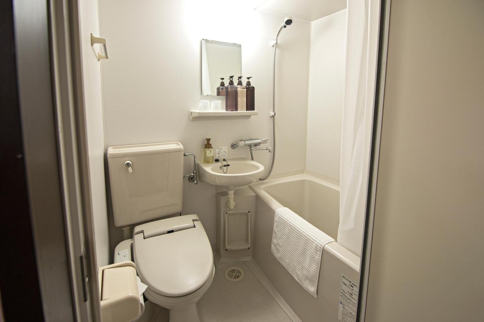 Wonz Hotel Self-Check-In Ōsaka Extérieur photo