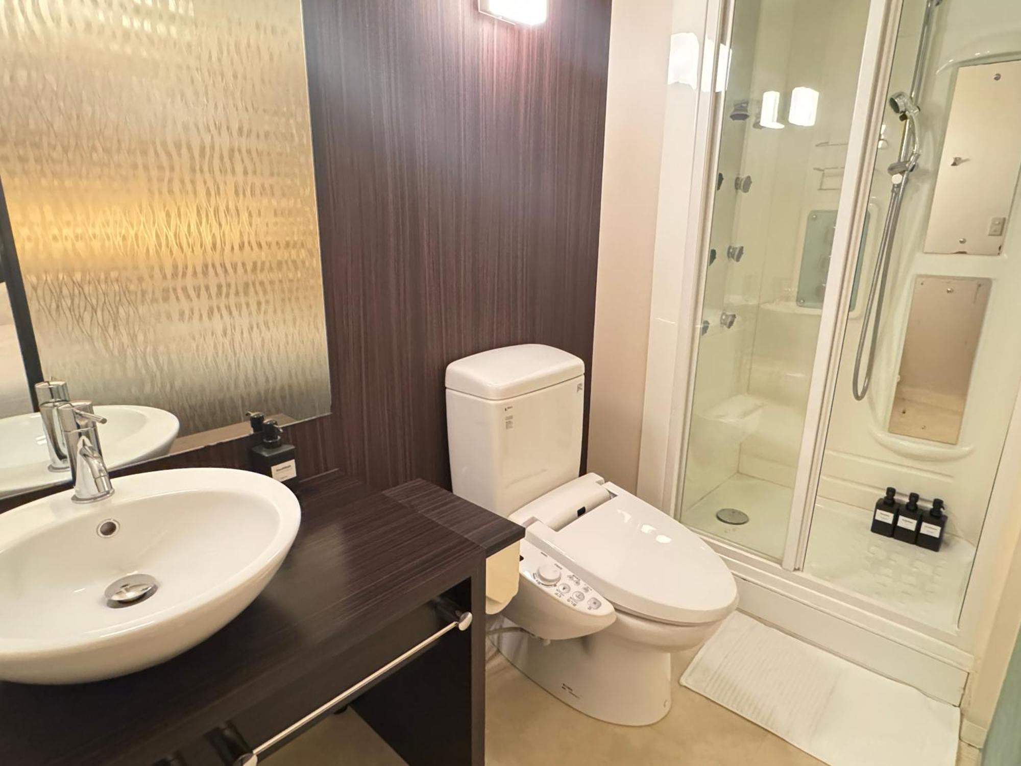 Wonz Hotel Self-Check-In Ōsaka Extérieur photo